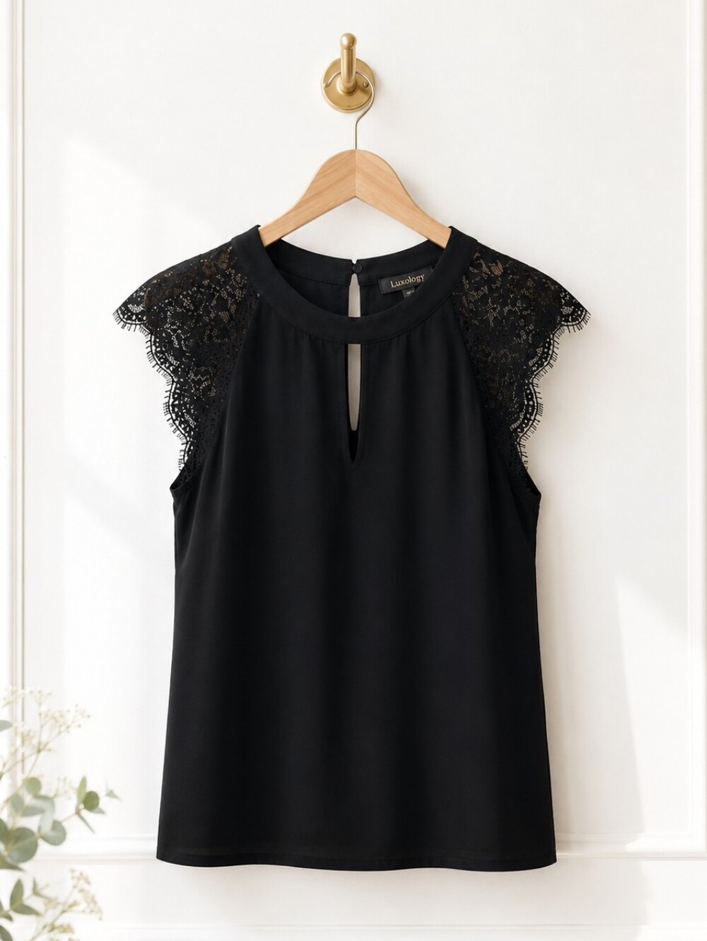 Luxology Black Lace Cap Sleeve Blouse Size M Elegant Career Wear Quiet Luxury - Picture 5 of 7